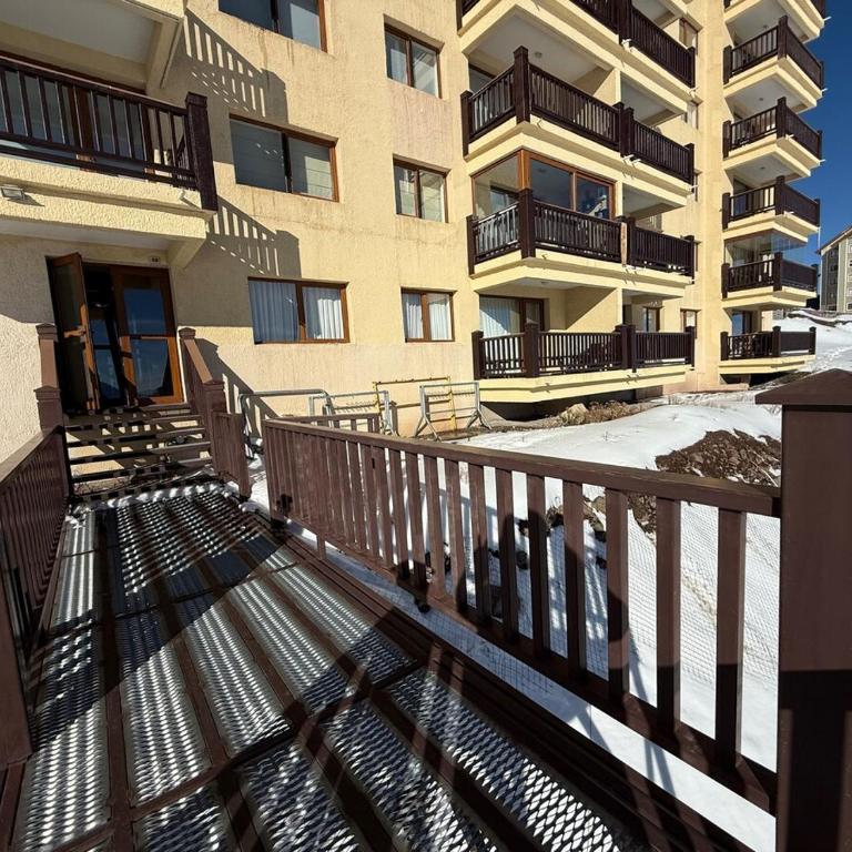 Newly Remodeled Ski IN OUT - Three-Bedroom Apartment - 19