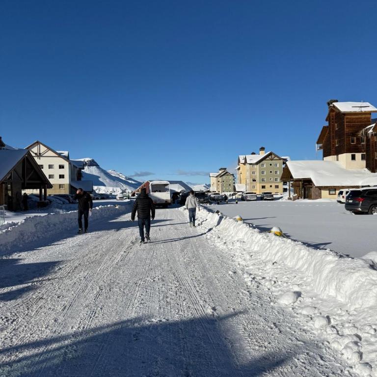 Newly Remodeled Ski IN OUT - Three-Bedroom Apartment - 20