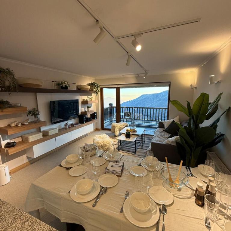Newly Remodeled Ski IN OUT - Three-Bedroom Apartment - 30