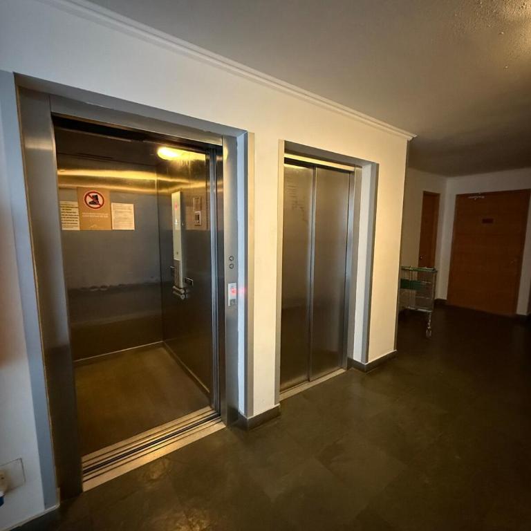 Newly Remodeled Ski IN OUT - Three-Bedroom Apartment - 54
