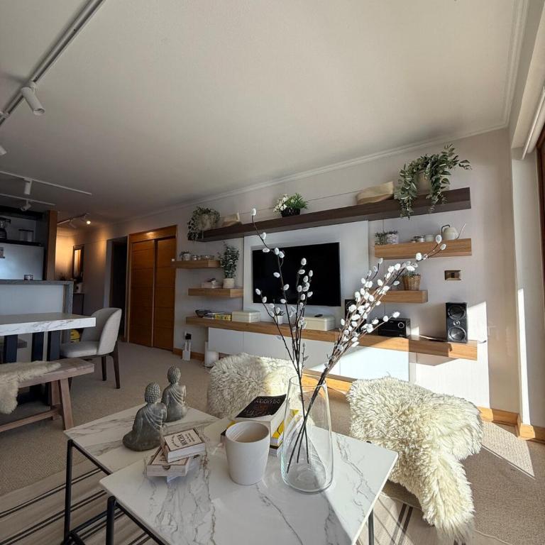 Newly Remodeled Ski IN OUT - Three-Bedroom Apartment - 56