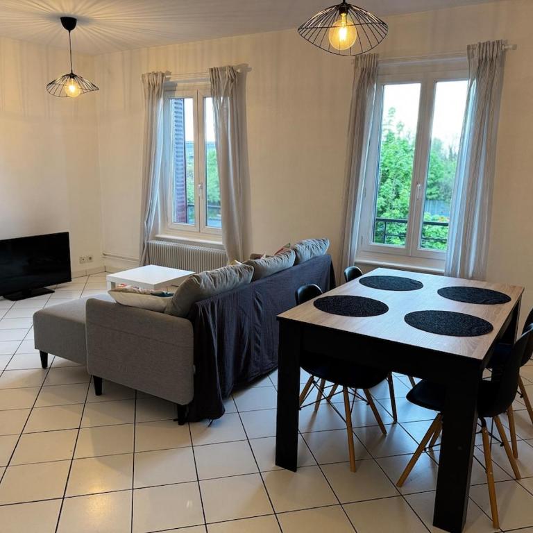 Spacious, 2 Rooms 3 beds, Top Floor & Parking - Apartamento de 2 dormitorios - 13