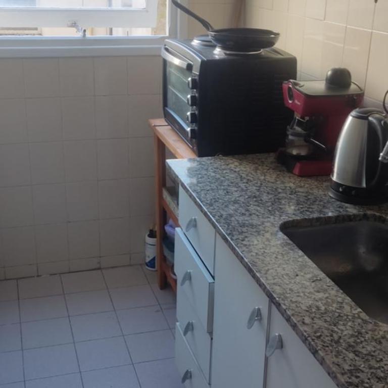 Departamento Entero en Excelente Ubicación - Apartamento de 1 dormitorio - 2