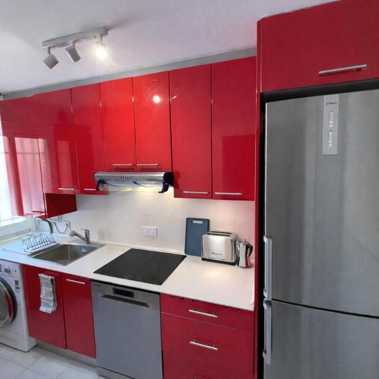Bright 3BR Apartment with Terrace in Madrid Rio - Three-Bedroom Apartment - 6