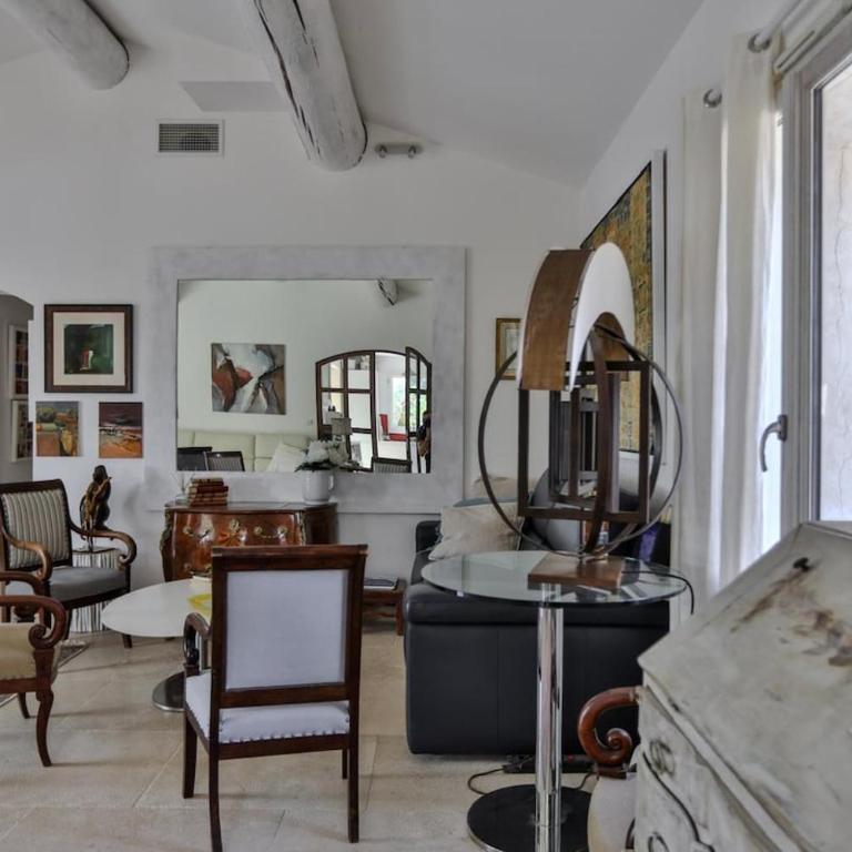 Mas provençal avec piscine à 10 minutes à pieds du village de Gordes - Villa con 3 Camere da Letto - 25