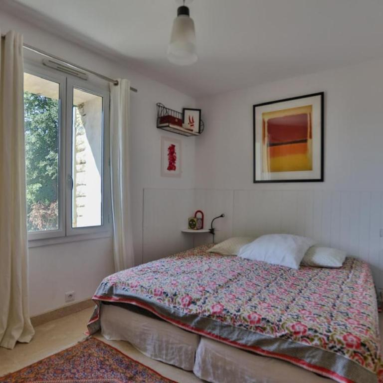 Mas provençal avec piscine à 10 minutes à pieds du village de Gordes - Villa con 3 Camere da Letto - 16