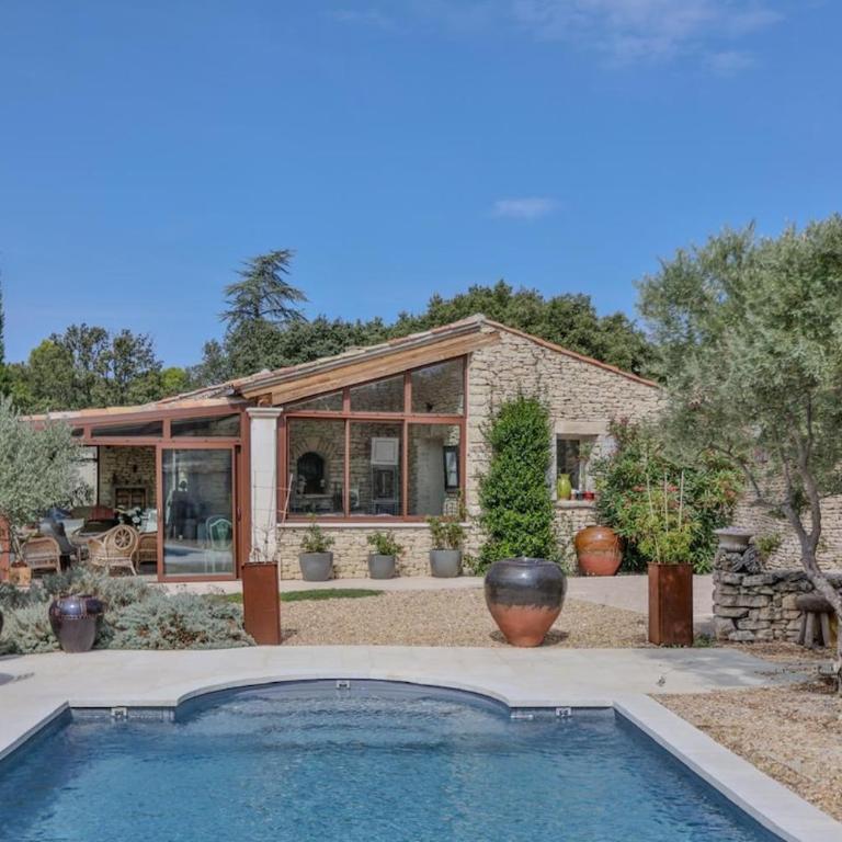Mas provençal avec piscine à 10 minutes à pieds du village de Gordes - Villa con 3 Camere da Letto - 32