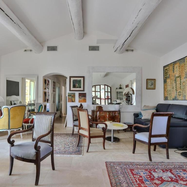 Mas provençal avec piscine à 10 minutes à pieds du village de Gordes - Villa con 3 Camere da Letto - 6