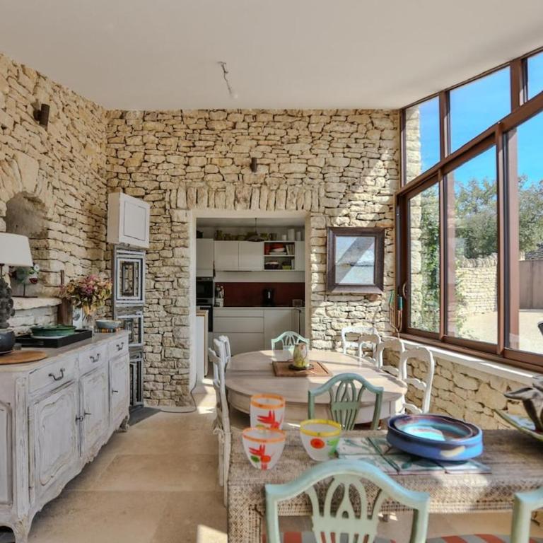 Mas provençal avec piscine à 10 minutes à pieds du village de Gordes - Villa con 3 Camere da Letto - 13