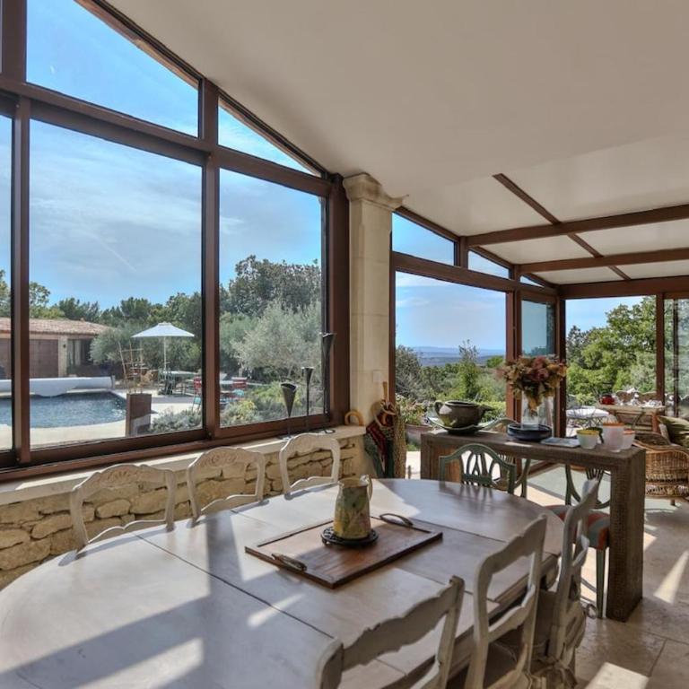 Mas provençal avec piscine à 10 minutes à pieds du village de Gordes - Villa con 3 Camere da Letto - 12