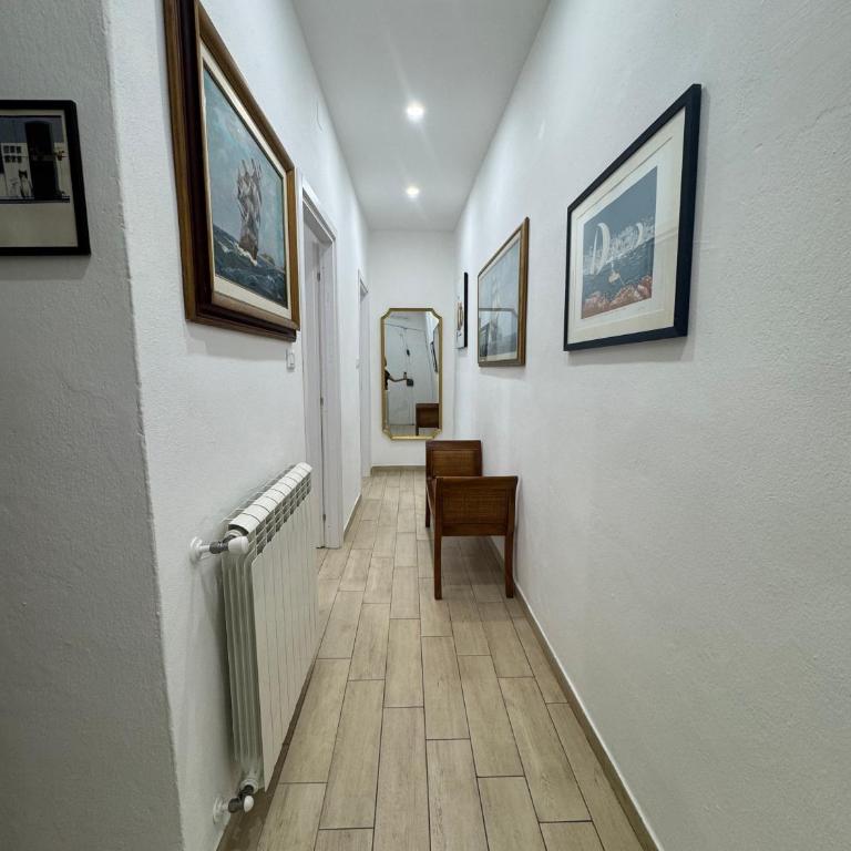 La First Ludy - Two-Bedroom Deluxe Apartment with Balcony - 22
