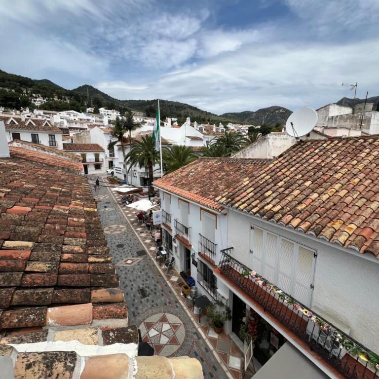 Studio Apartments in the vibrant heart of Benalmádena Pueblo - Studio with Terrace - 5
