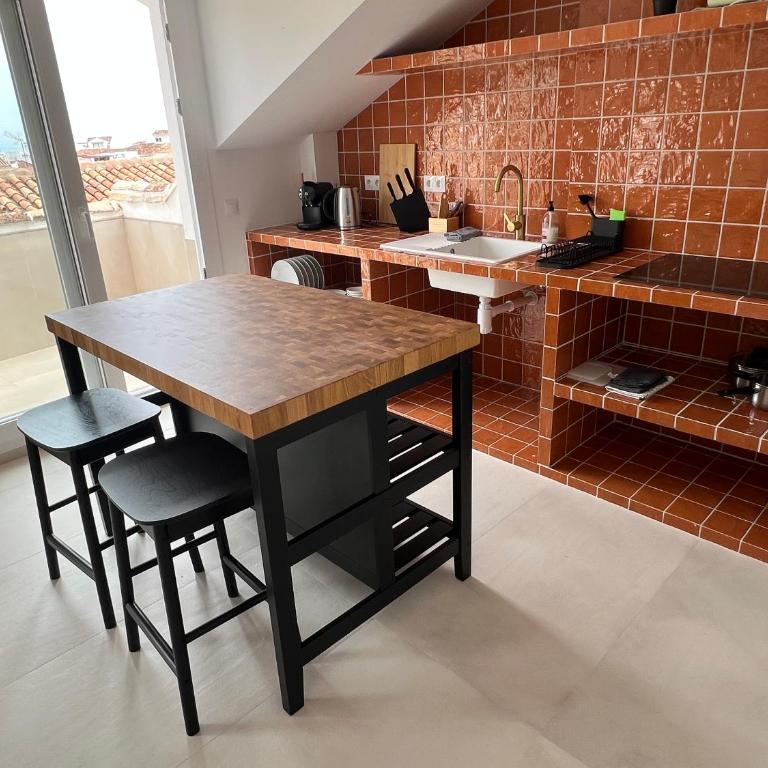 Studio Apartments in the vibrant heart of Benalmádena Pueblo - Studio with Terrace - 12