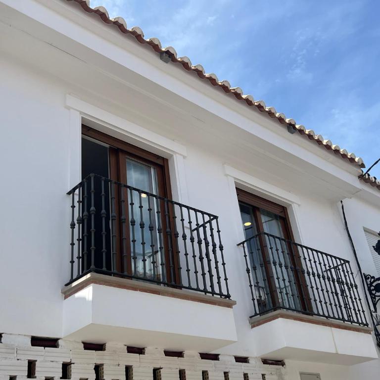 Studio Apartments in the vibrant heart of Benalmádena Pueblo - Studio with Balcony - 12