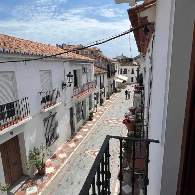 Studio Apartments in the vibrant heart of Benalmádena Pueblo - Studio with Balcony - 16