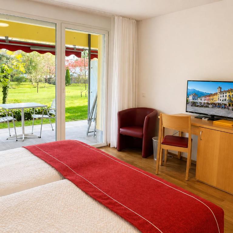 Parkhotel Emmaus - Casa del Sole - Double Room with Balcony and Garden View - 9