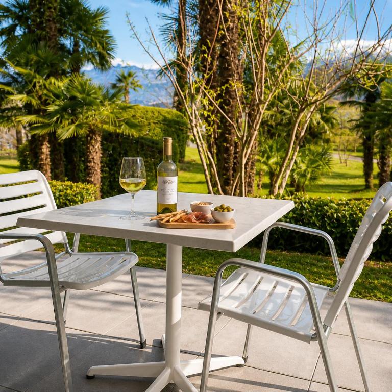 Parkhotel Emmaus - Casa del Sole - Double Room with Balcony and Garden View - 4
