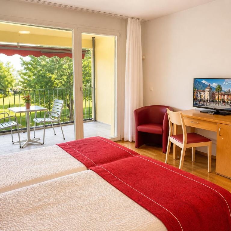 Parkhotel Emmaus - Casa del Sole - Double Room with Balcony and Garden View - 5