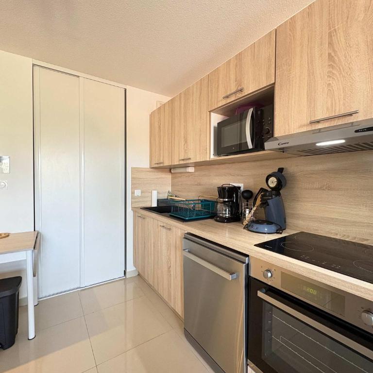 A 150m de la plage - Coquet appartement pour 4 personnes - Appartement - 5