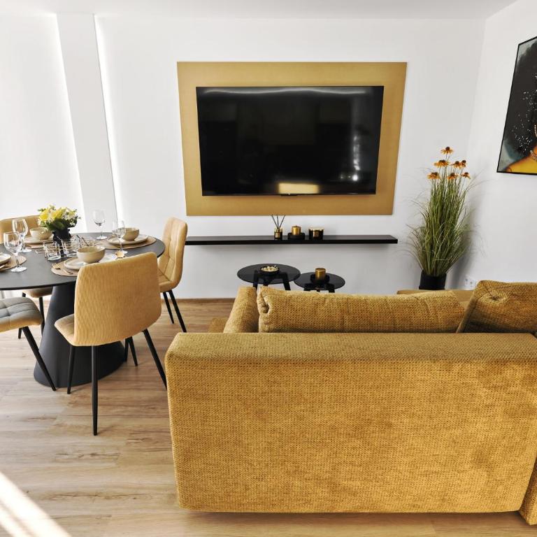 AUREMAR Benidorm Playa Levante - Two-Bedroom Apartment - 1