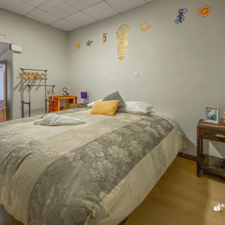 Home 6BR - 3 Min from Main Square - Six-Bedroom House - 14