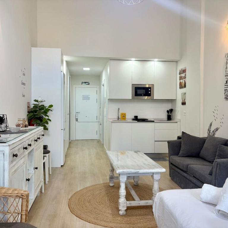 Laguna del Marquesado ideal visitar Madrid con piscina - One-Bedroom Apartment with Garden - 28