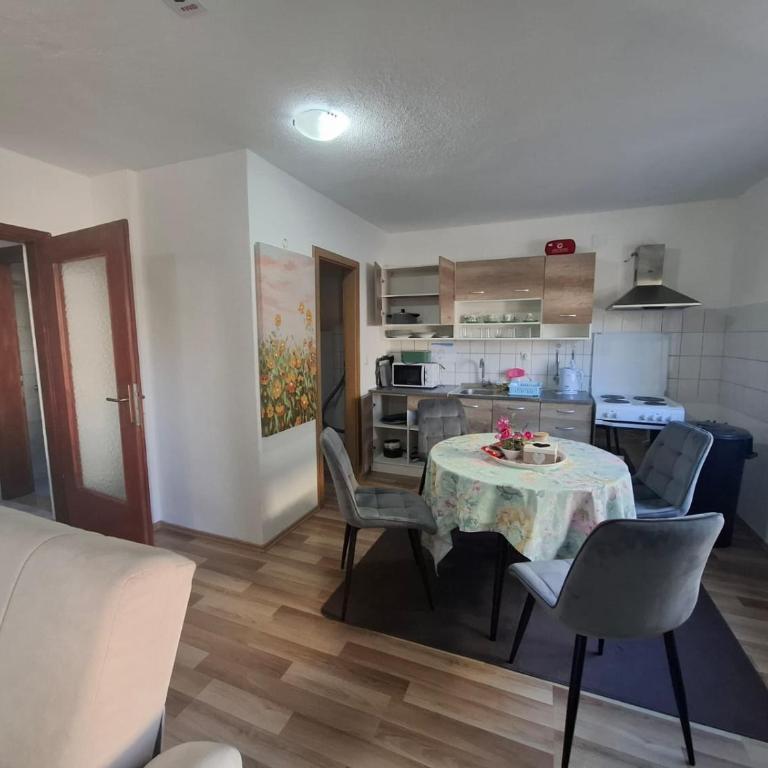 Apartment Maatoug - Apartment - Ground Floor - 12