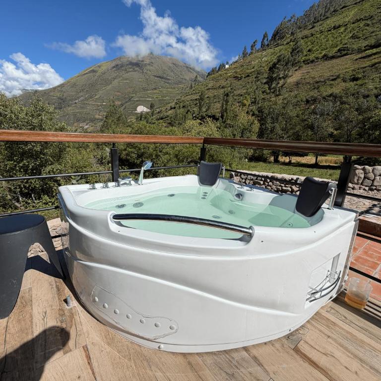 Auka Boutique - King Room with Mountain View - 6