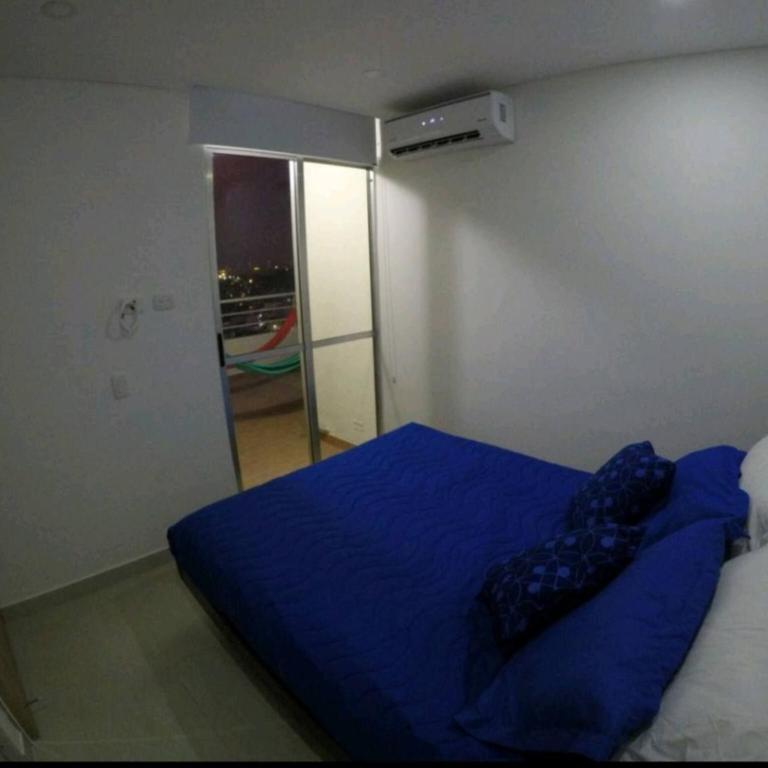 Cozy Apartment Near the Beach, Pool Access, Hot Water - Apartment - 11