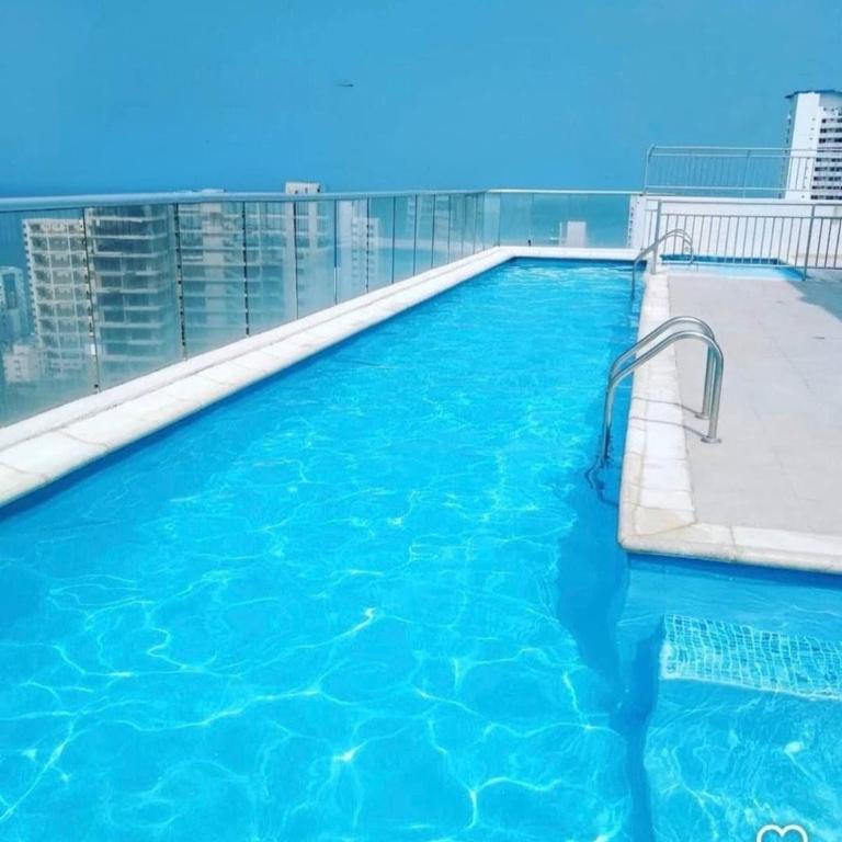 Cozy Apartment Near the Beach, Pool Access, Hot Water - Apartment - 25