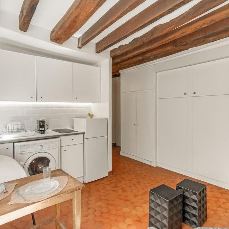 Studio Authentique Montparnasse proche St-Germain - Appartement - 10