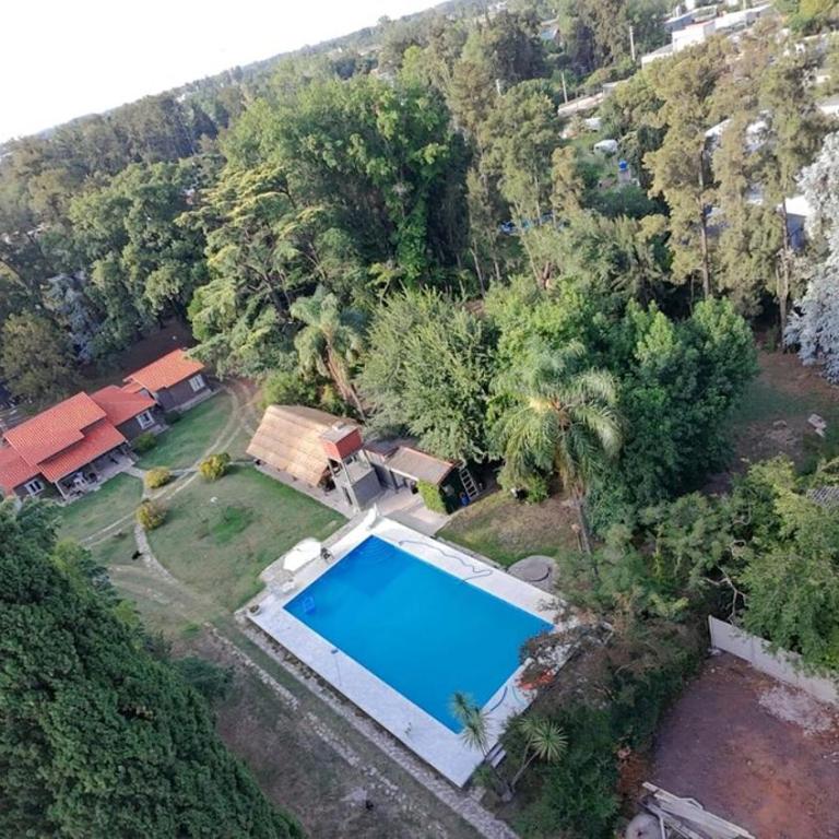 Casa quinta con pileta y cancha fútbol - Casa de 5 dormitorios - 23
