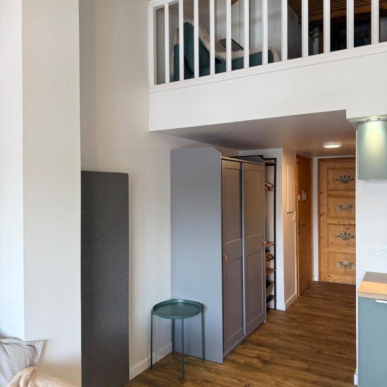 3 Chambres, Duplex avec balcon et magnifique vue, 5p - Appartement 3 Chambres avec Vue sur la Montagne - 8