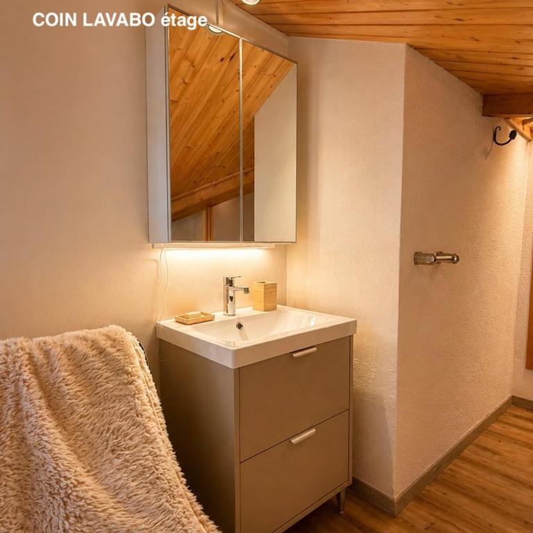 3 Chambres, Duplex avec balcon et magnifique vue, 5p - Appartement 3 Chambres avec Vue sur la Montagne - 17