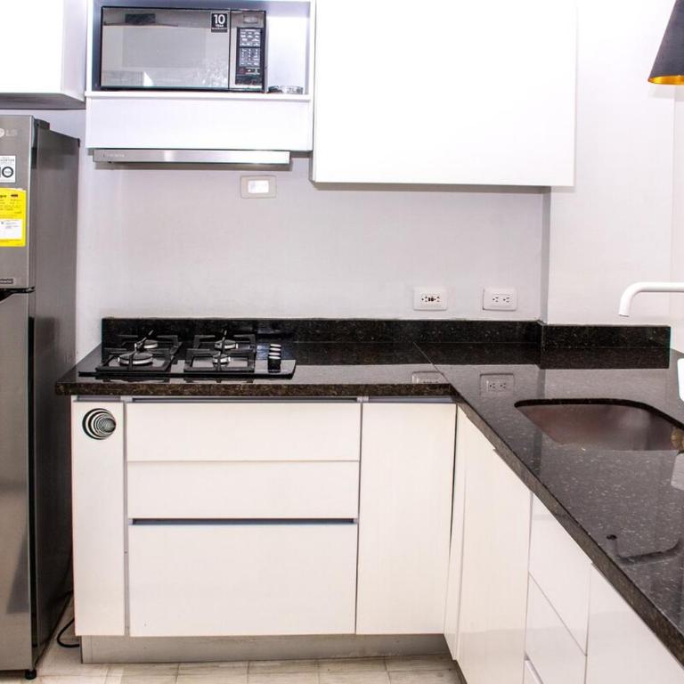 Colonial Studio with Balcony and Pool on Plaza Santo Domingo - One-Bedroom Apartment - 25