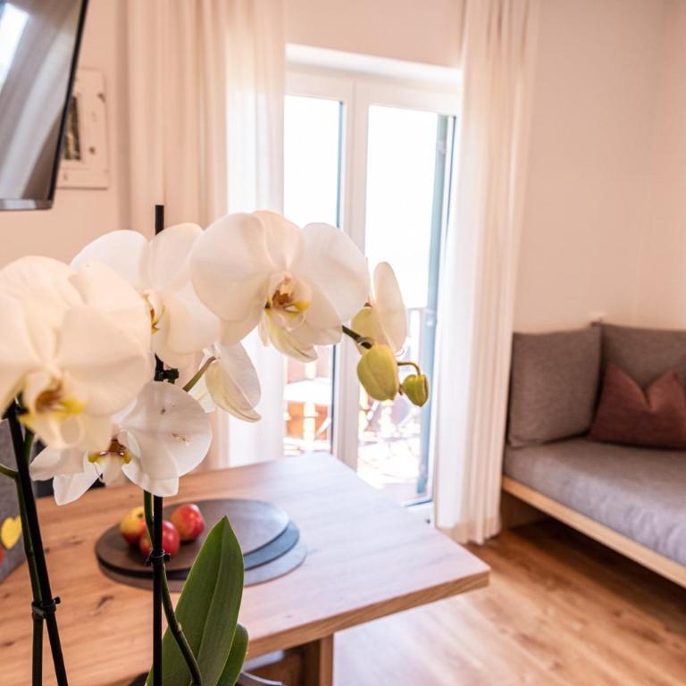 Haus Lohengrin Ferienwohnung 1 - Superior One-Bedroom Apartment with Balcony - 4