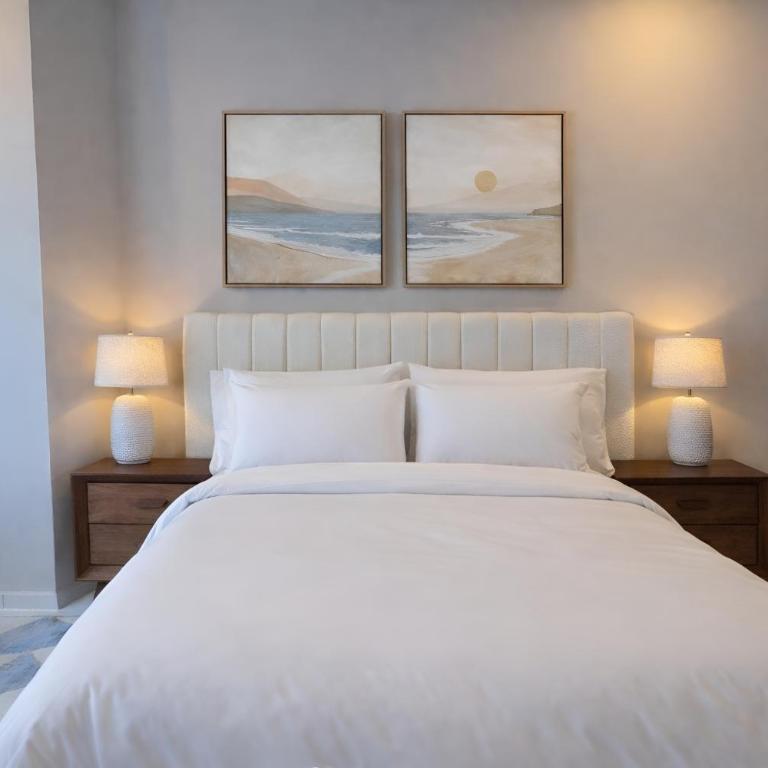 Two-Bedroom Apartment with Panoramic Ocean View and Zona Romantica - Two-Bedroom Apartment - 18