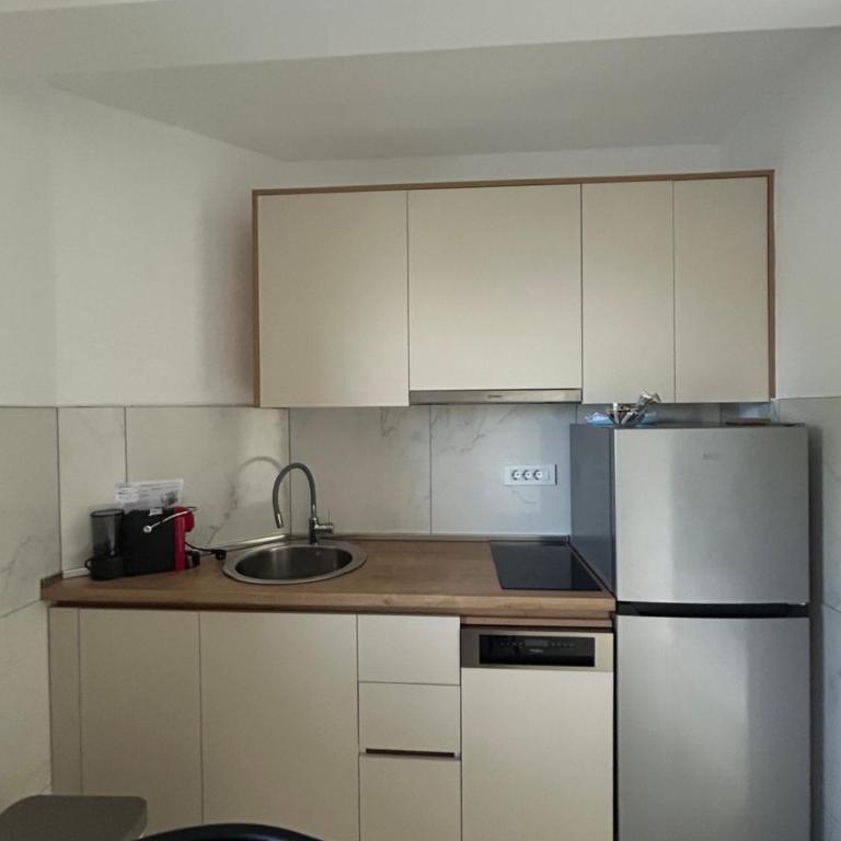 Midpoint Sea and Sun - Apartment with Sea View - 4