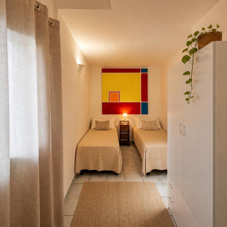 Casa Marea - Authentic Holiday Home Near the Beach in Santa Caterina - Marea Stays Collection - Two-Bedroom House - 2