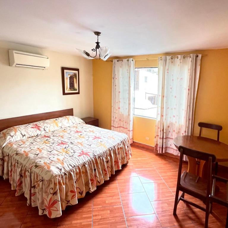 Hotel Nirvana Miraflores - Queen Room - 2