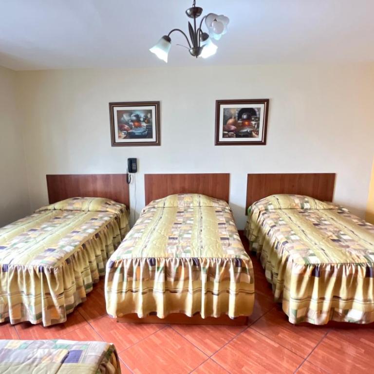 Hotel Nirvana Miraflores - Classic Quadruple Room - 4