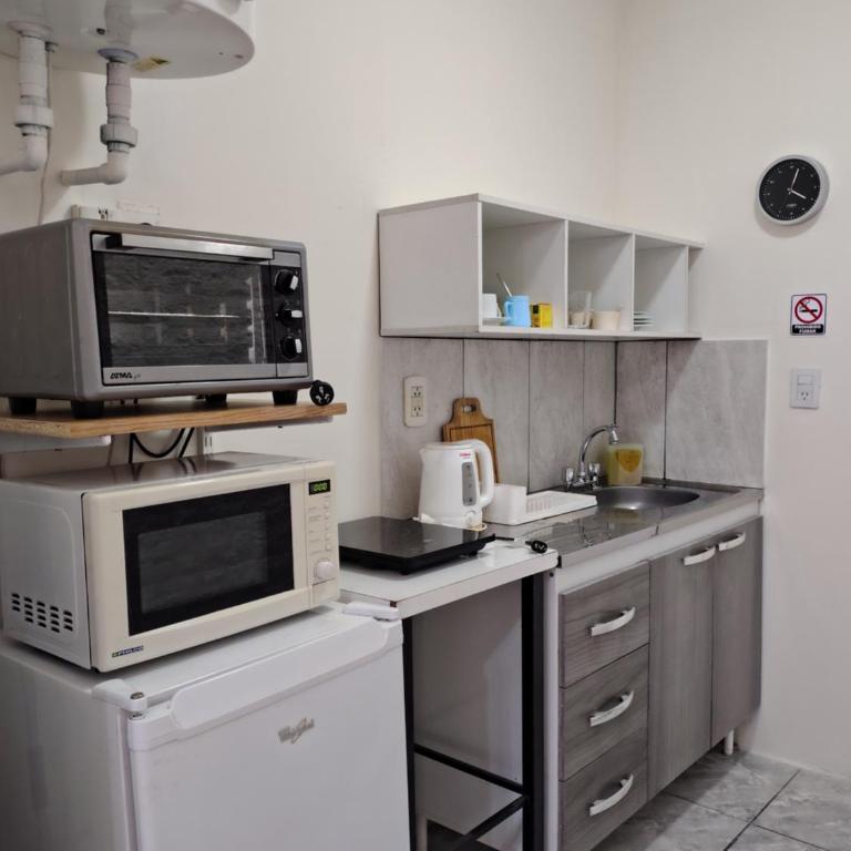 Estudio Moderno PB - Check in Autonomo - Centrico - Apartamento de 1 dormitorio - 3