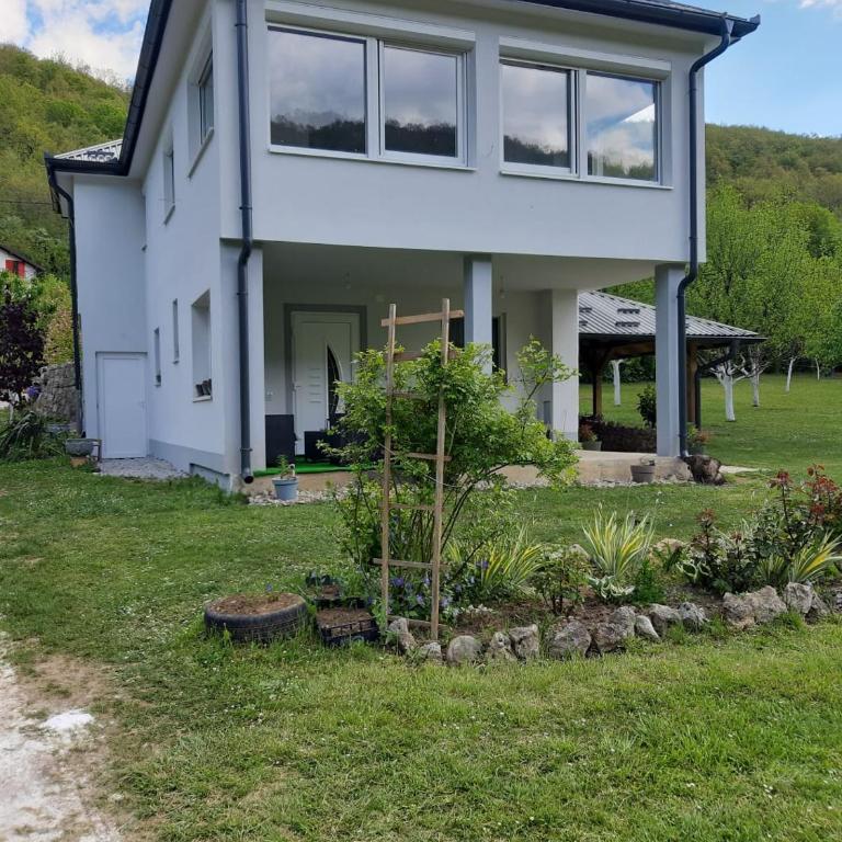 Apartman Anna & Kamp Elza - One-Bedroom House - 4