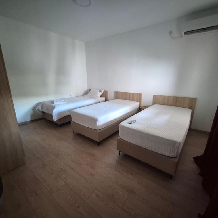 City House Podgorica - Cozy Rooms & Good Vibes - Mešovita Spavaonica - 5