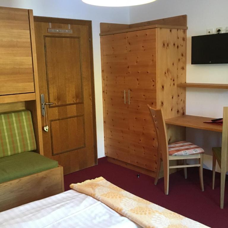Zistelberghof - Doppelzimmer mit Balkon - 2