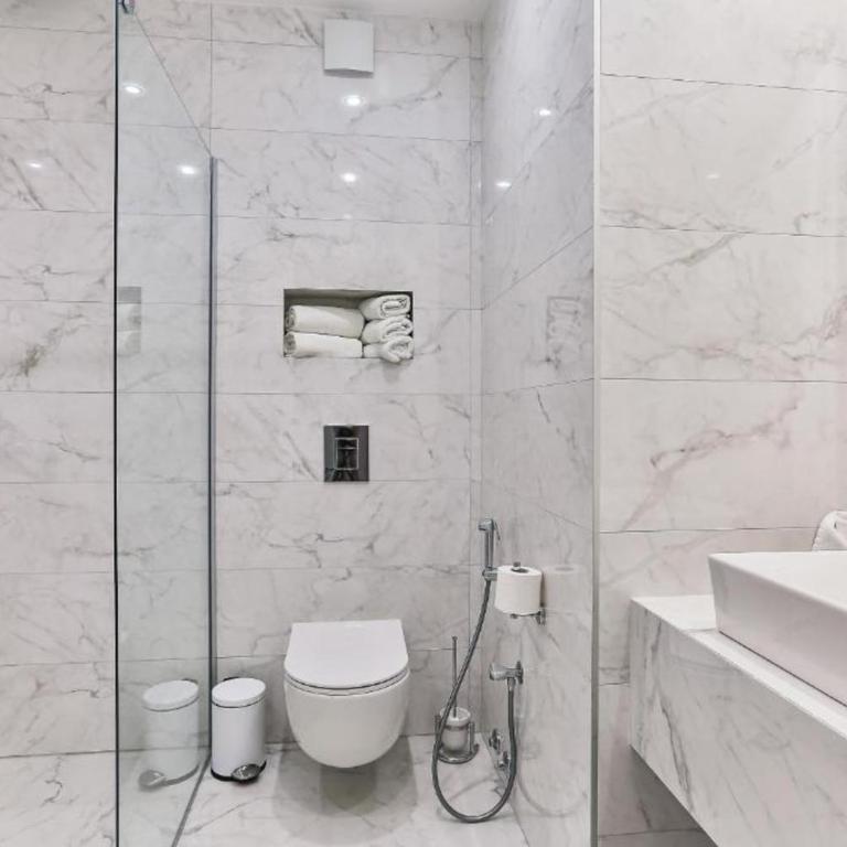 Hotel Eden Budva - Deluxe Double or Twin Room with Balcony - 6