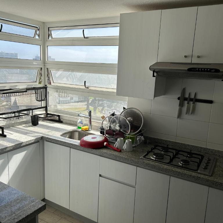 Departamento en la serena con vista al mar - Three-Bedroom Apartment - 11