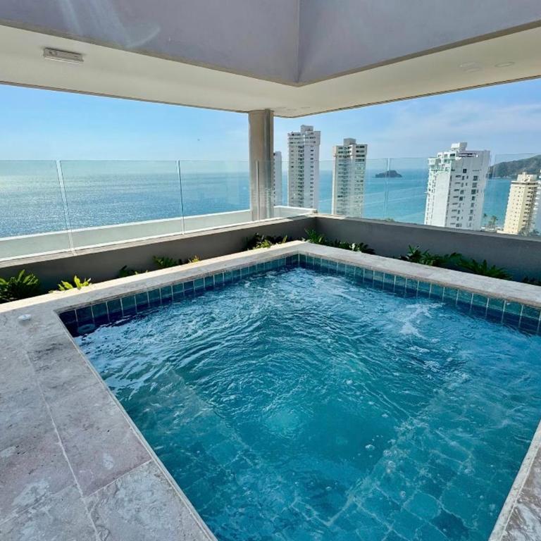 Suite de lujo con terraza, Jacuzzi y vista a las montańas - Apartamento de 1 dormitorio - 2