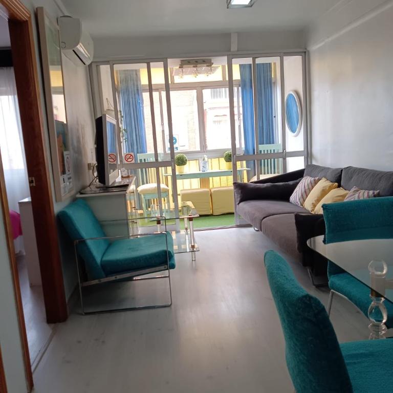 Un lugar agradable en Málaga - Three-Bedroom Apartment - 2
