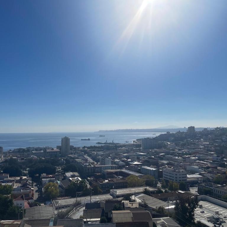 Departamento en Valparaíso con vista a la bahía!! - Two-Bedroom Apartment - 13
